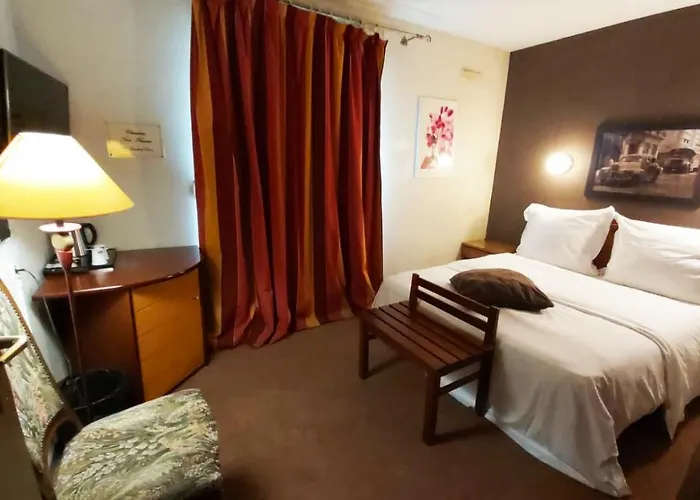 Hotel 1Er Consul Rouen