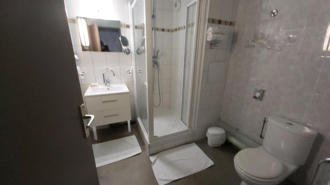 Hotel 1er Consul 2*