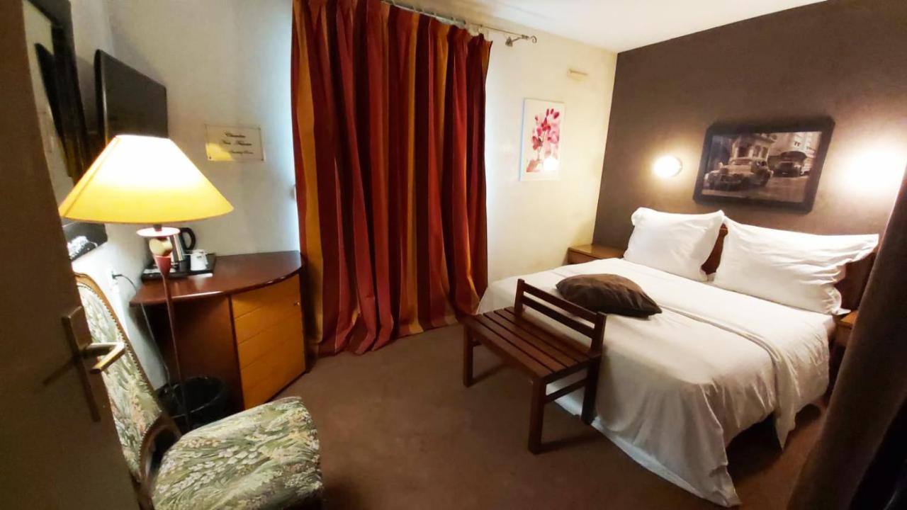 1er Consul Hotel