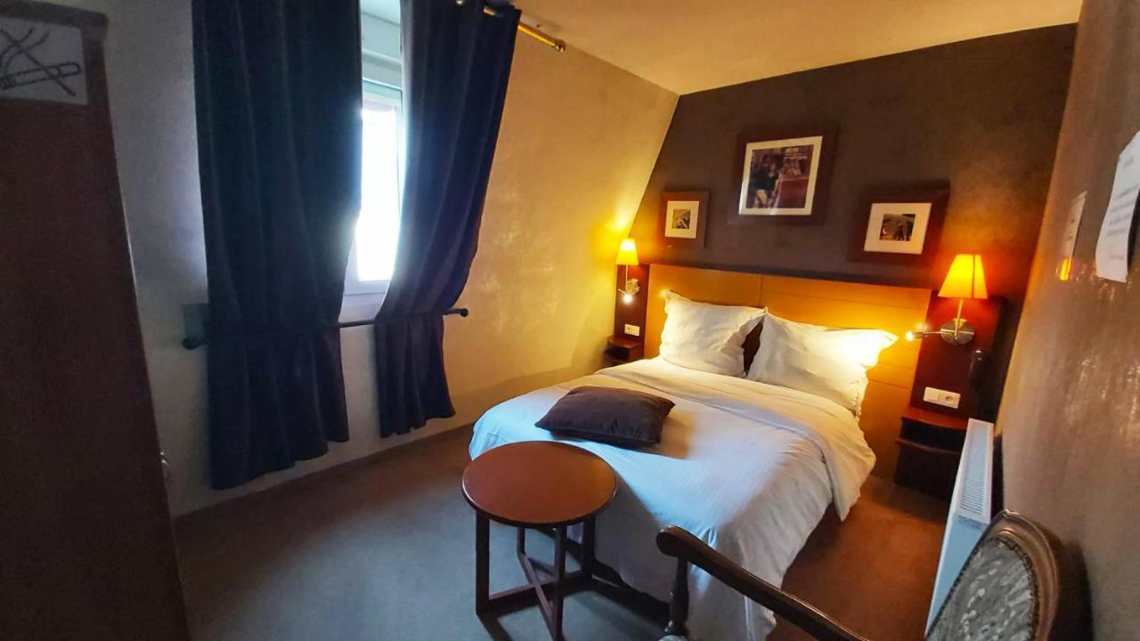 1er Consul Hotel 2*