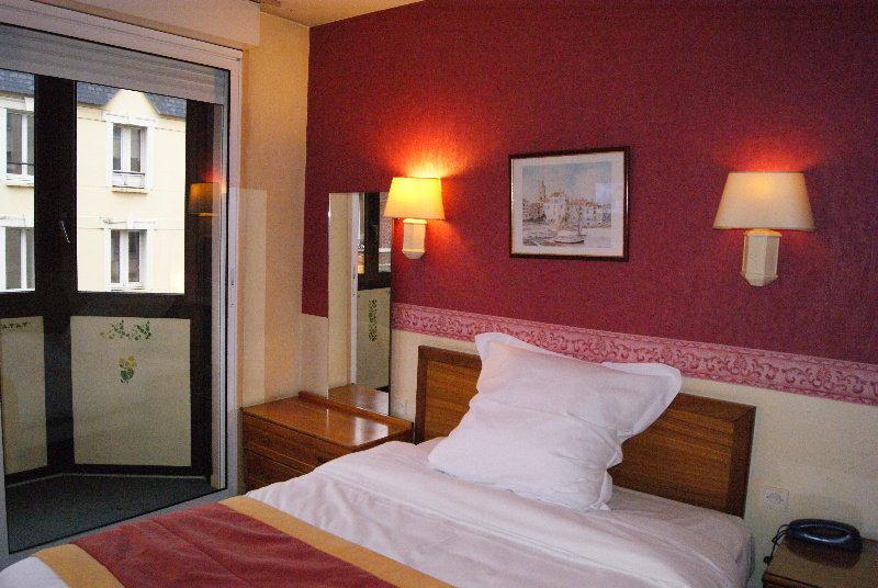 1er Consul 2* Rouen